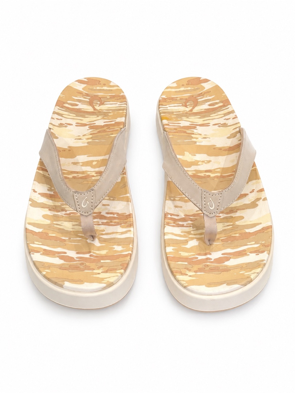 OluKai Nu'a Pi'o Women's Flip Flop Sandals Size‎ 10 Beige Tan Camo Comfort